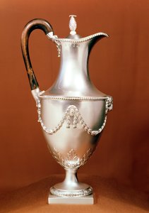 Suklaapannu, repouse-kuviointi ja takaa, Adam-tyylinen, 1773-4 (hopea)